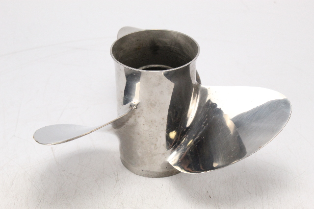 777021 Johnson Evinrude 11-3/8 x 13 SS 1972 & Up Propeller 35 40 45 50 55 60+ HP