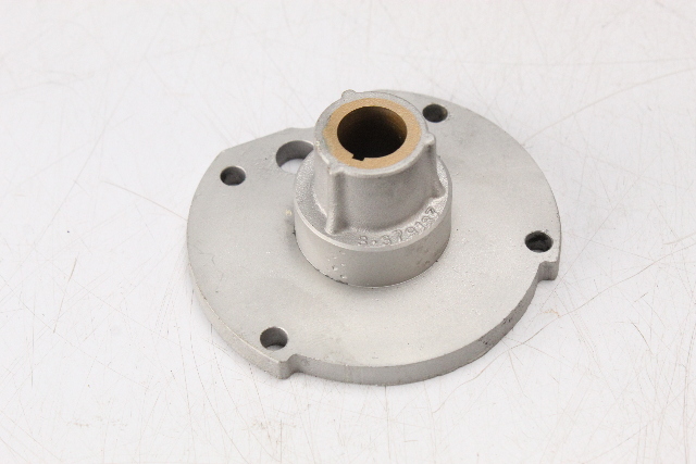 379137 OMC Johnson Evinrude 1968-1973 Bearing Housing 9.5 HP