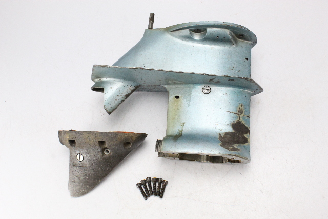 382832  Johnson Evinrude 1968-69 Splitcase Gear Housing 20 HP