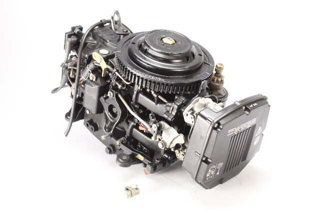 432013 Johnson Evinrude 1982-1988 Completely Dressed Powerhead 40 48 50 HP 2 Cyl