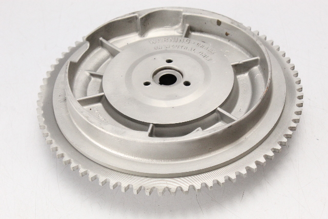 581565 581792 C# 581105-D1 Johnson Evinrude 1973-77 Flywheel 25 HP 74T