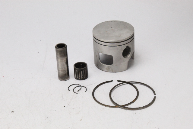 OEM 391481 Johnson Evinrude 1985-1987 Piston STBD STD 120 140 200+ HP Freshwater