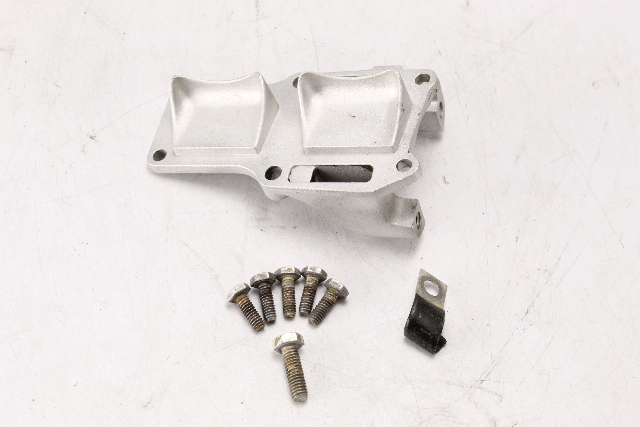 319350 Johnson Evinrude 1975-92 Starter Motor Bracket 9.9 15 HP