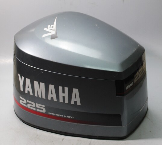 Yamaha Top Cowling Hood Engine Cover 225 HP 2.6L 2 Stroke V6 GOOD CONDITION