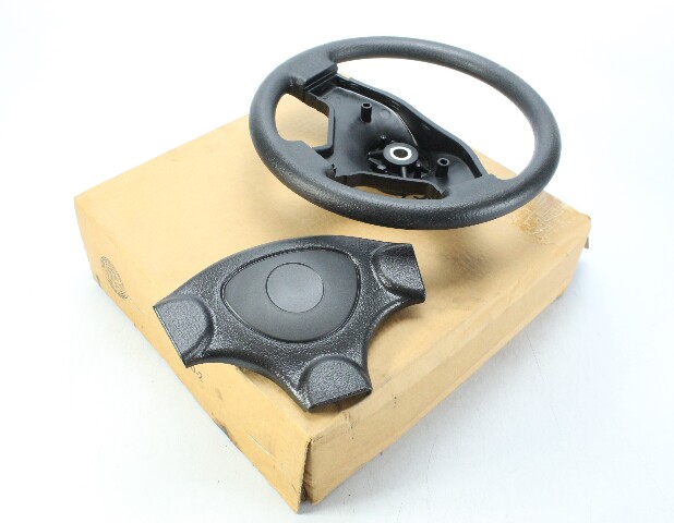 NEW IN BOX! Land 'N' Sea Detmar 3 Spoke Marine Sport Steering Wheel W/Center Cap