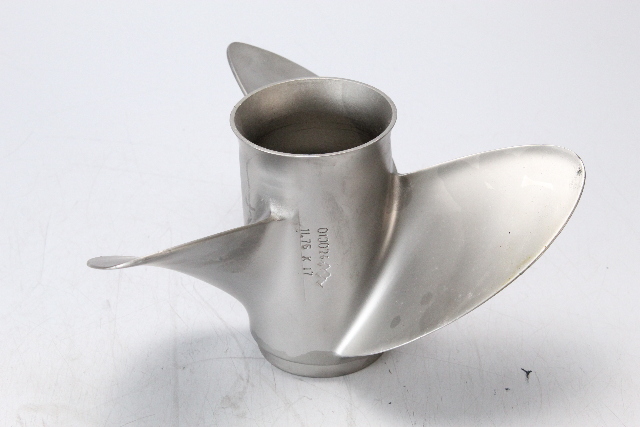 013026 Michigan Wheel STT RH 11-3/4 x 17 Propeller 40 48 50 55 + HP 6 M HUB WTY