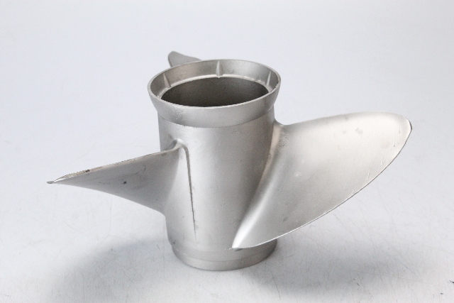 389510 Evinrude Johnson 1968 & UP SST RH 13 x 19 Propeller 60 + HP 6 M HUB WTY