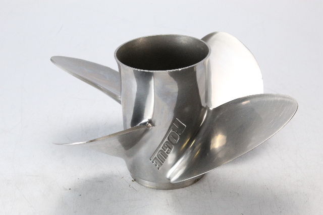 763965 Johnson Evinrude RH STT 13-1/4 X 15 Propeller 60 65 70 + HP 6 MO HUB WTY