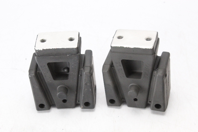 NEW 391710 Johnson Evinrude 1981-90 Lower Rubber Mount Set 120 125 140 150+ HP