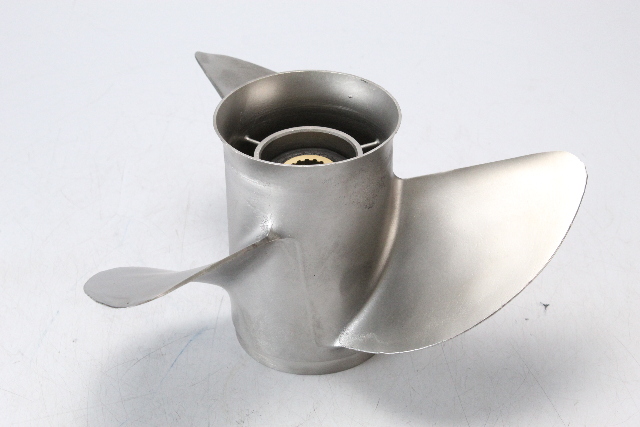 688-45930-02-00 Yamaha 13 x 17 -K2 1984 & Up Propeller 50 60 + HP 6 MO HUB WTY