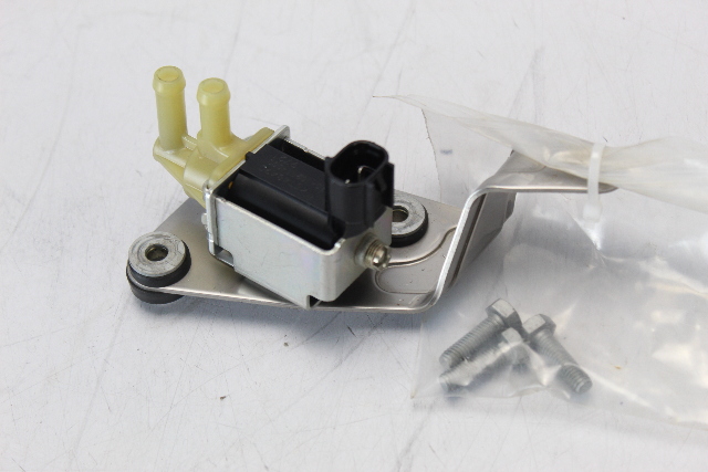 898103005 Mercury 2006 ISC Valve & Plate 25 30 HP 1 YEAR WARRANTY