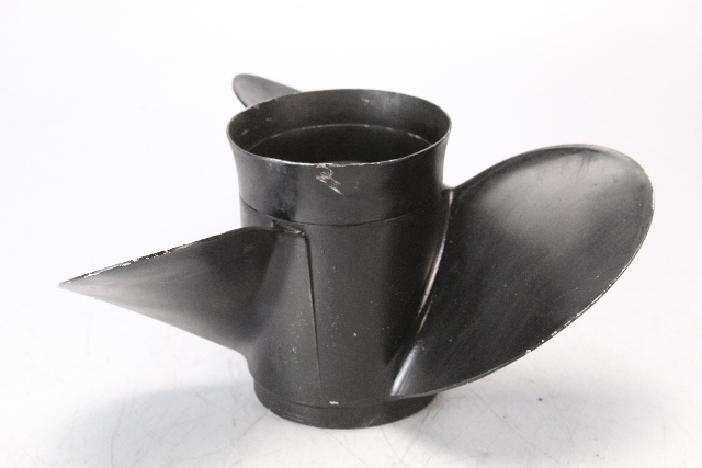 031026 Michigan Wheel ALUM RH 13-3/4 x 21 Propeller 135 150 175 200 220 225 + HP