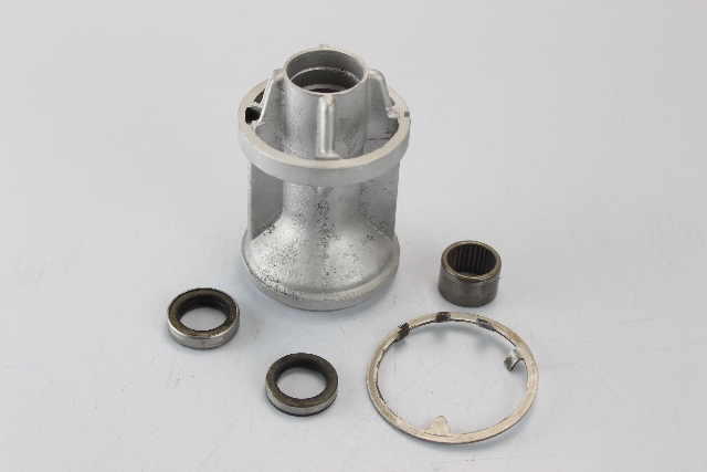 Mercury 1970 - 1996 1997 Bearing Carrier W/ Hardware 35 40 45 50 60 65 70 HP