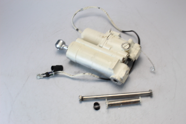 435899 438135 Johnson Evinrude 1989-04 Power Tilt & Trim 25 35 + HP 1 YEAR WTY