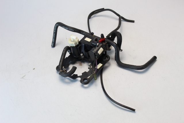 340082 433352 Johnson Evinrude 1995-01 Fuel Bracket & Pump 90 115 HP 1 YR WTY