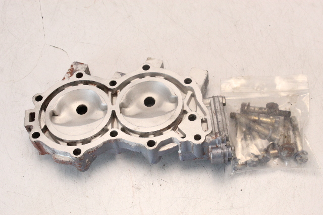 385789 Johnson Evinrude 1973-1976 Cylinder Head 2 Cylinder 25 HP