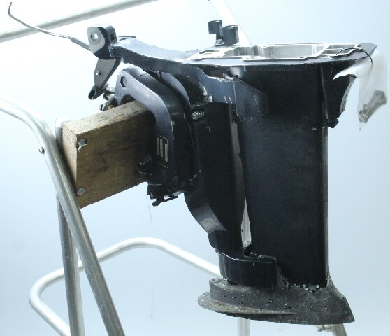 434024 335894 335891 Johnson Evinrude 1991-01 Complete Midsection & Swivel 6 8HP