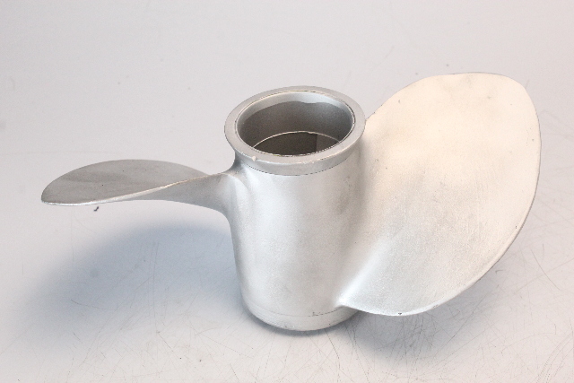 48-33480A1 Mercury 1963-1981 9-7/8 x 11 RH Propeller 2 Blade 20 HP 6 MTH HUB WTY