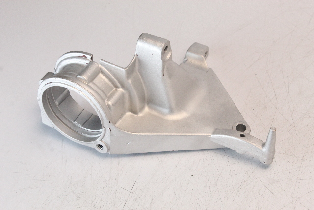 126256 Johnson Evinrude 1972-1976 Starter Bracket 25 HP 2 Cylinder