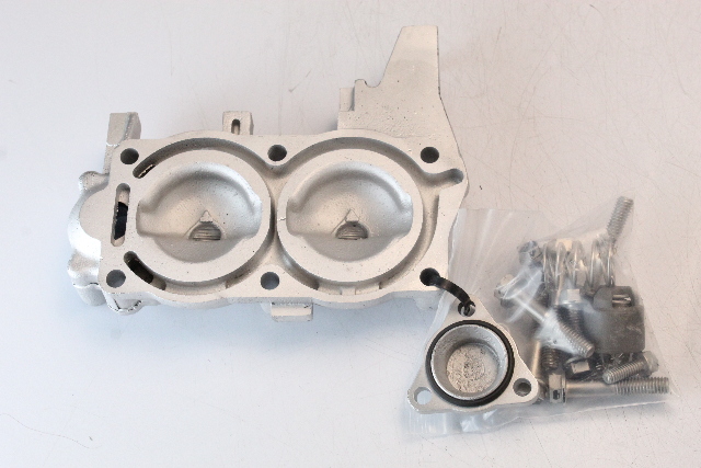332162 432765 Johnson Evinrude 1986-1992 Cylinder Head 9.9 15 HP 2 Cylinder