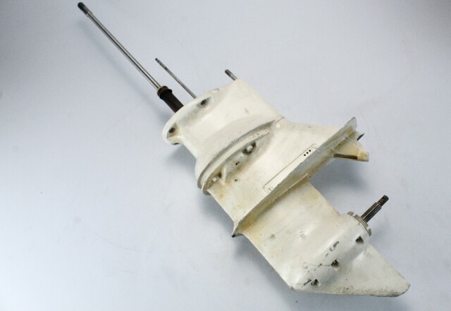 1978 1979 1980 - 1997 Johnson Evinrude Long 20" Splitcase Lower Unit 25 28 HP