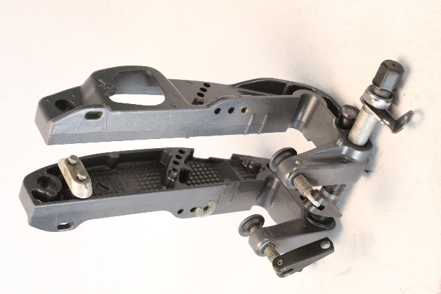 69A-43111-01-8D 69A-43112-02-8D Yamaha 2001-2014 Clamp Brackets  8 9.9 15 20 HP
