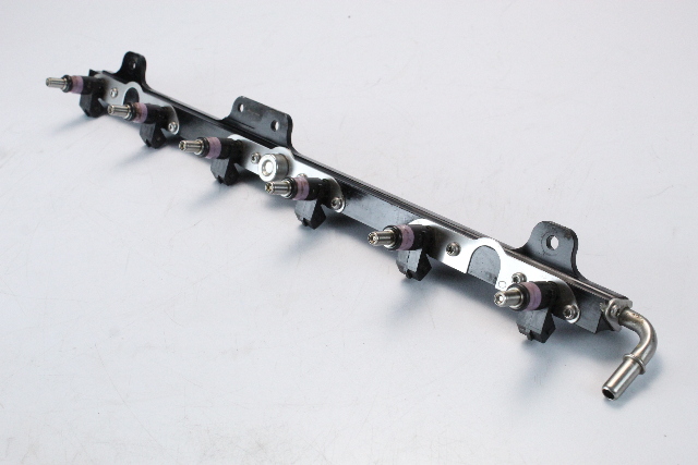 Mercury Fuel Rail and Injectors  200 225 250 275 300 HP GOOD CONDITION TESTED