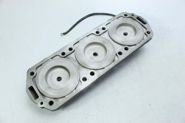 Mercury 1992 1993 1994 1995 - 2000 Cylinder Head 135 150 175 200 HP FRESHWATER