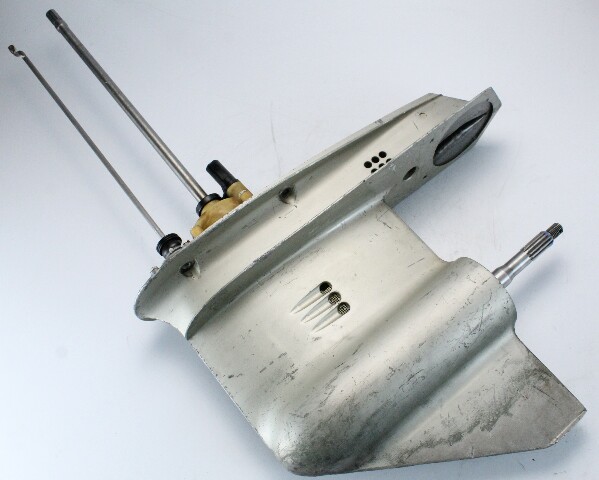 1973 1974 1975 Johnson Evinrude  20" Long Lower Unit  60 65 70 75 HP RESEALED