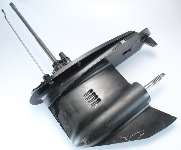 1992 - 1998 Johnson Evinrude 20" Lower Unit 88 90 110 115 140 HP V4 1 YEAR WTY
