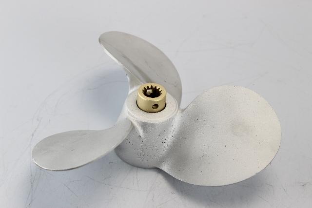 Chrysler Force 1966 - 1994 RH 10-3/8 x 13-1/2 Propeller 20 30 35 40 45 50 + HP