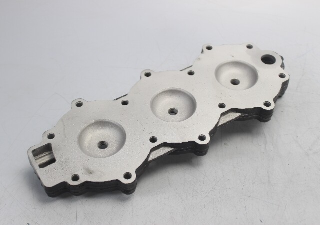 Johnson Evinrude 1993 1994 1995 1996 1997 - 2001 Cylinder Head 40 50 60 65 70 HP