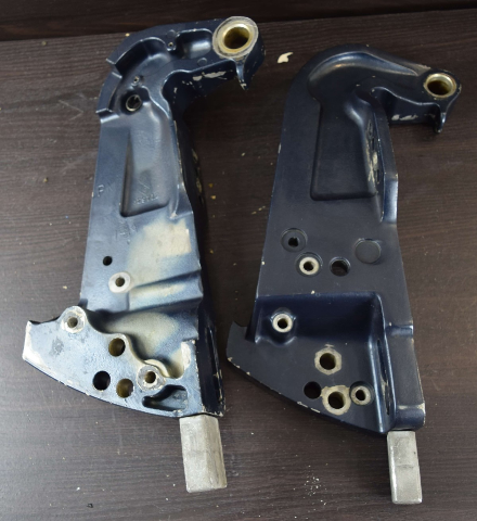 329712 329713 Johnson Evinrude 1985-98 Transom Brackets 200 225 250 275 300 HP