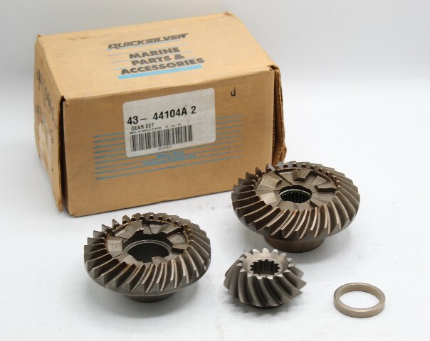 NEW Old Stock OEM Mercury Gear Set 44104A2 1.87:1 Ratio 105 - 200 HP