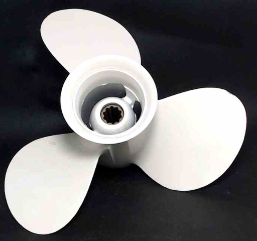 664-45945-00-EL Yamaha 1980-2017 3 Blade RH Propeller 20 25 30 HP NEW OLD STOCK