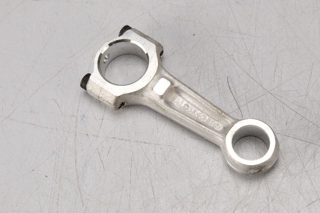 389779 Johnson Evinrude OMC 1980-1984 Connecting Rod 1.2 2 4.5 6 7.5 8 HP