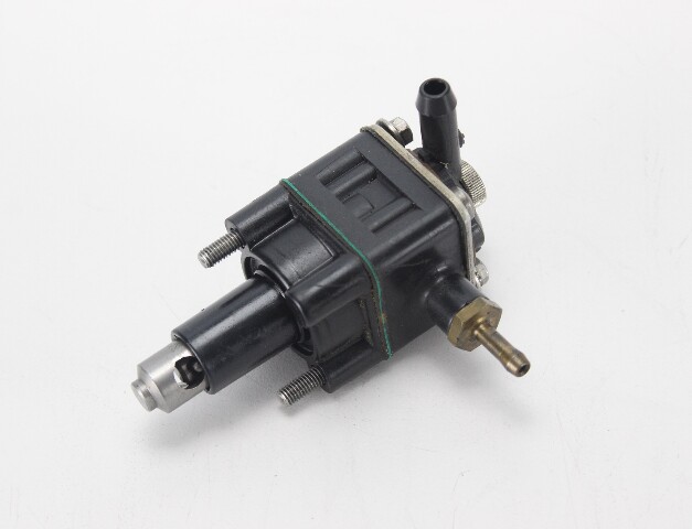 OEM Johnson Evinrude 1995 - 1999 2000 2001 Fuel Pump 9.9 10 & 15 HP 1 YEAR WTY