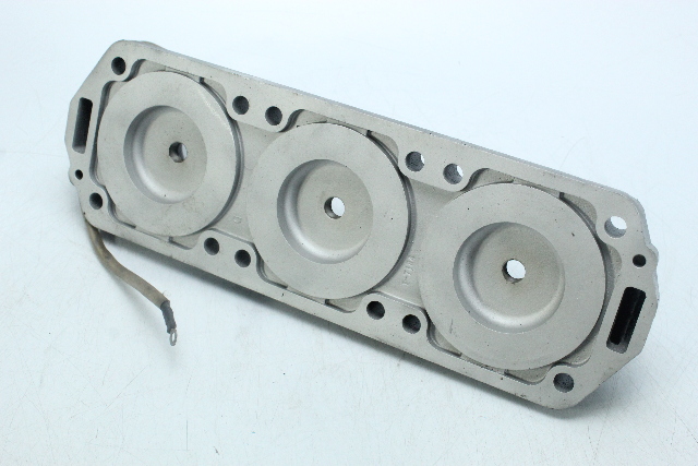 Mercury 1990 1991 - 1996 Cylinder Head W/Thermostat 105 135 140 150 175 200 HP