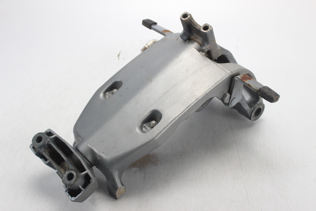 Yamaha 1984 1985 1986 1987 Swivel & Mount Bracket With Steering Arm 70 90 HP