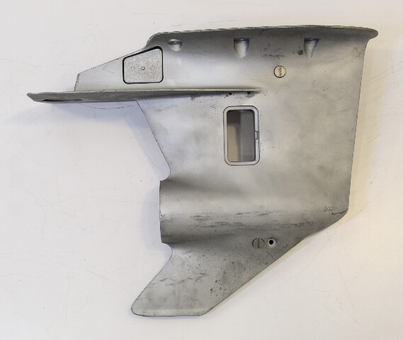 1996 1997 1998 1999 - 2001 Johnson Evinrude Gearcase Housing 25 35 HP 3 Cylinder