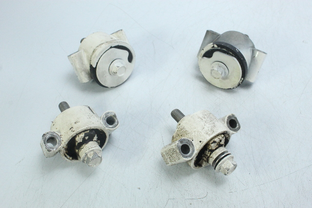 Evinrude 2009 2010 & UP ETEC Upper & Lower Rubber Mount Set 15 25 30 HP 2 Cyl