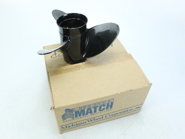 Michigan Wheel 10 X 13 RH 1979 & UP Propeller 15 20  25 30 35 HP 6 MTH HUB WTY