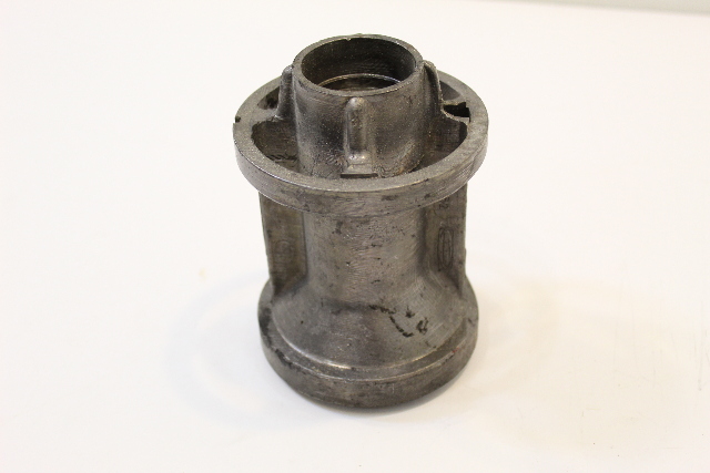 Mercury 1971 1972 - 1985 Bearing Carrier W/ Bearing 65 80 85 115 125 135 150 HP