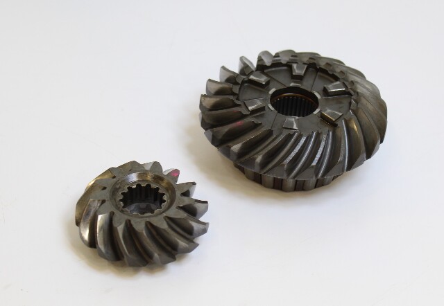 Mercruiser 1983 - 1997 1998 Alpha I Gen II Forward & Pinion Gear Set W/ Bearing