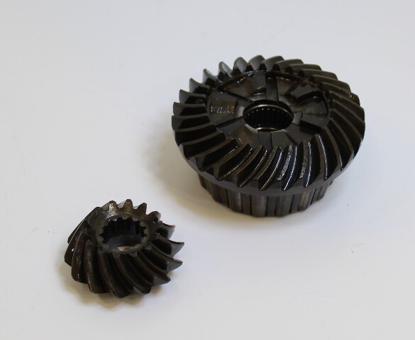 Mercury 1976 - 1994 1995 Reverse & Pinion Gears W/ Bearings 135 150 175 200HP