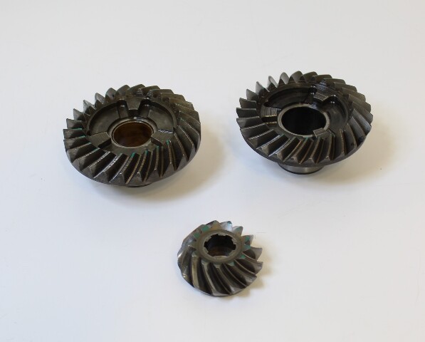 Mercury 1973 - 1986 Forward Reverse & Pinion Gear Set 85 90 100 110 115 140 HP