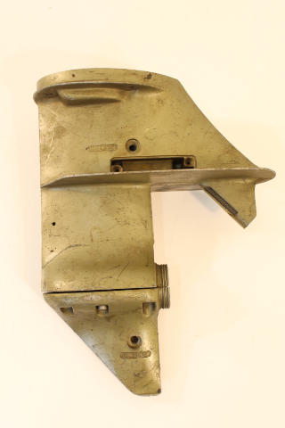 Johnson Evinrude 1968 1969 1970 1971 1972 1973 Lower Gearcase Housing 9 & 9.5 HP