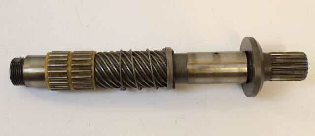 OMC Cobra Volvo Penta Upper Vertical Stern Spindle Drive Shaft SX DP-E