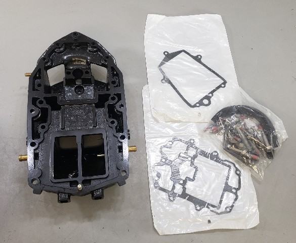 NEW! 5007589 Evinrude Johnson 2001-2012 Powerhead Adapter Kit 200 225 250 HP