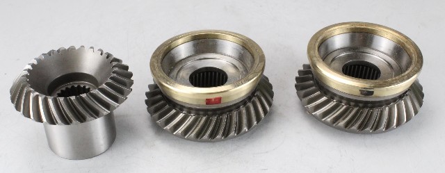 887903A1 Mercruiser Pinion & Lower Drive Gear Set (32/27) Bravo I II III NEW